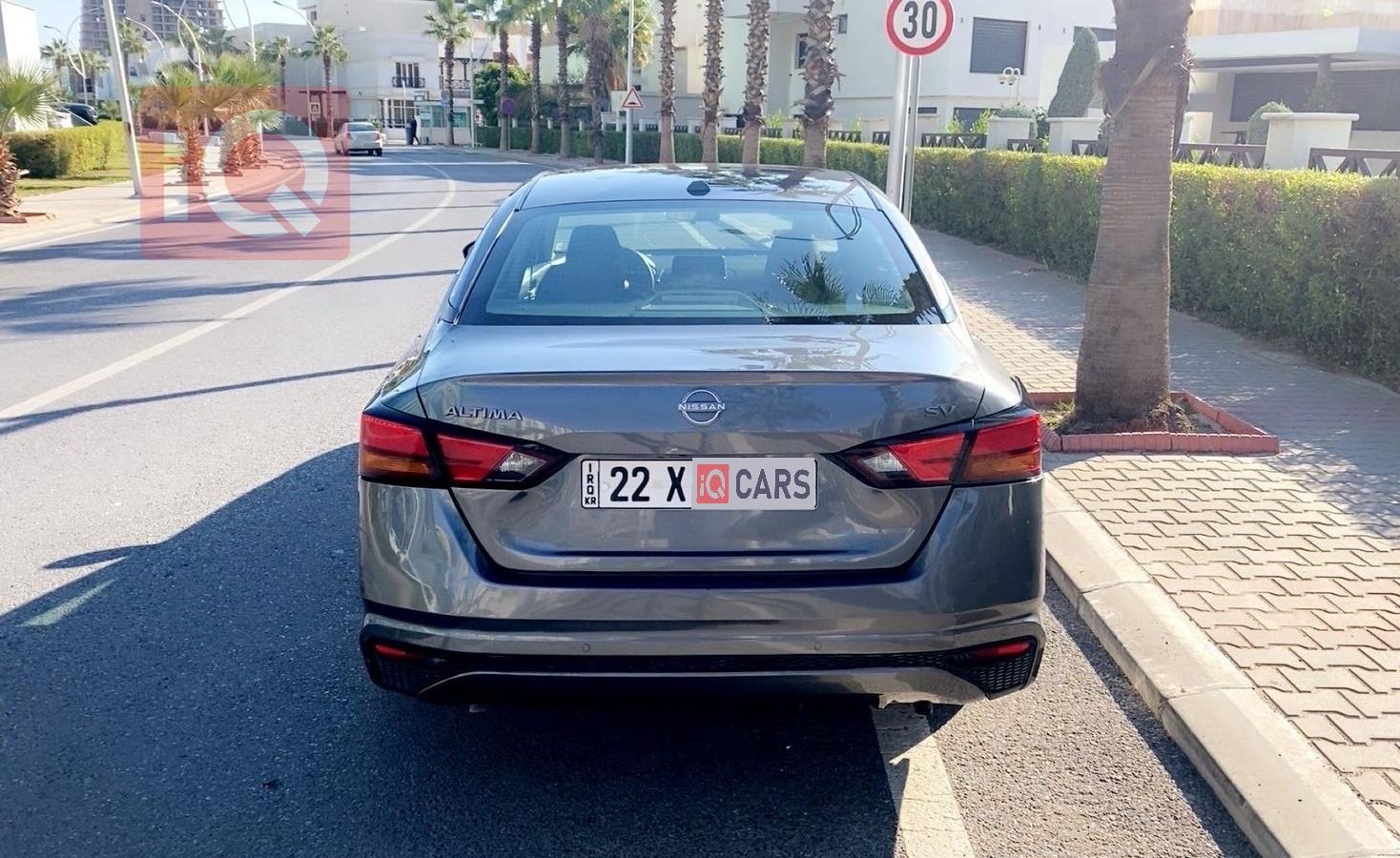 نيسان ألتيما